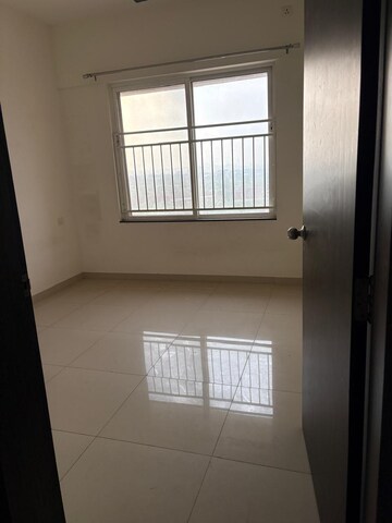 Room in 1 BHK Apartment at Kolte Patil Life Republic, Hinjewadi – for Rent