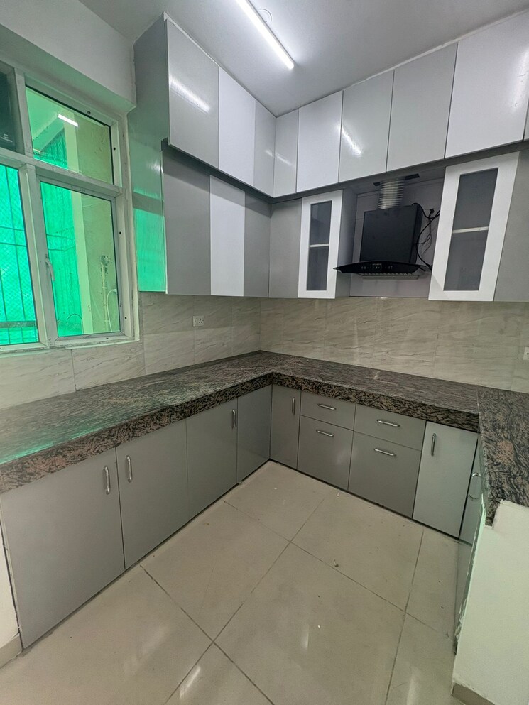 Kitchen, ajnara-homes 3 Bedroom 1710 Sq.Ft. Apartment In Sector 16b Greater Noida Greater Noida 8847486