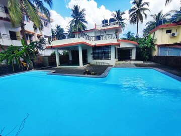 Swimming Pool in 3 BHK Villa at Chimbel – for Rent