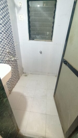 Bathroom in 1 BHK Apartment at Kohinoor Castles, Ambernath – for Sale