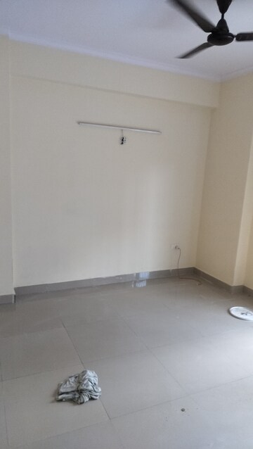 Room in 2 BHK Apartment at Gardenia Gateway, Sector 75 – for Rent