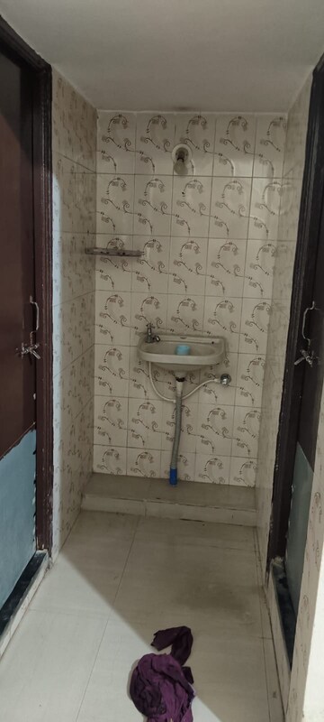 Bathroom in 2 BHK Independent House at Ghorpadi – for Rent