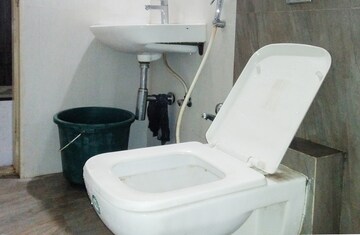 Bathroom in  Pg at Thane West – for Rent
