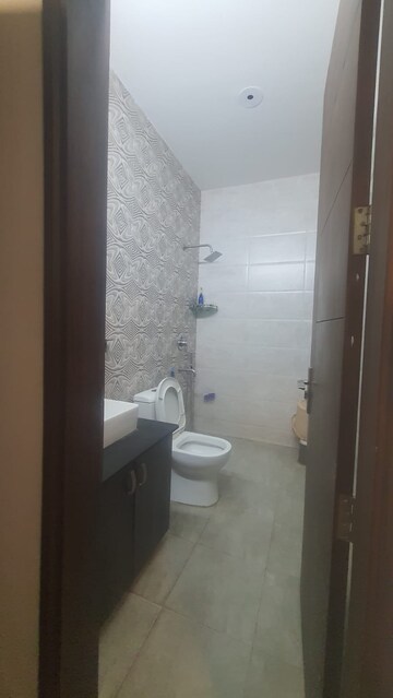 Bathroom in 3 BHK Builder Floor at Unitech South City II, Sector 50 – for Sale
