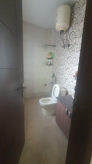 Bathroom in 3 BHK Builder Floor at Unitech South City II, Sector 50 – for Sale