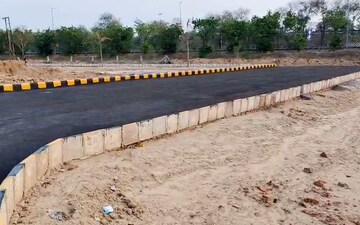 Plot For Sale in Gautam Buddha University