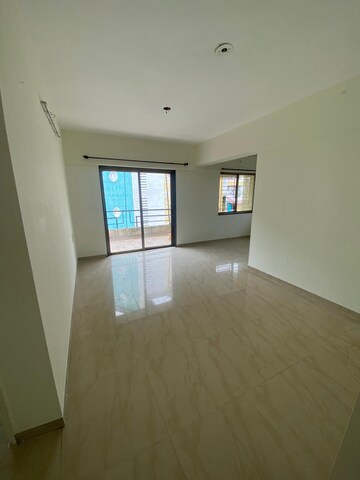 Room in 2 BHK Apartment at Dreams Rhythm, Bavdhan – for Rent