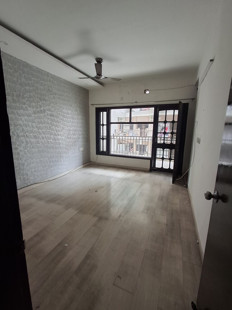 Room, dhakoli 3 Bedroom 1550 Sq.Ft. Apartment In Dhakoli Zirakpur 8847622