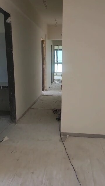 Room in 3 BHK Apartment at Aventus Westbrook, Andheri East – for Rent