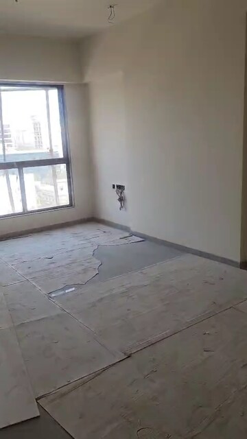 Room in 3 BHK Apartment at Aventus Westbrook, Andheri East – for Rent