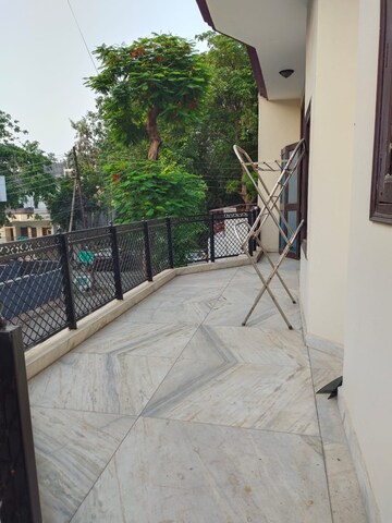Balcony in 2 BHK Independent House at Sector 36 – for Rent