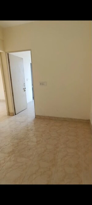 2 BHK Apartment For Sale in Adore Happy Homes, Sector 86