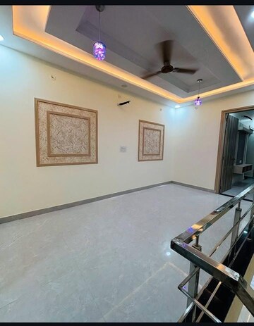 Living Room in 2 BHK Builder Floor at Sector 28 – for Rent