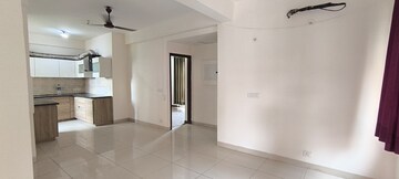 Room in 3 BHK Builder Floor at BPTP Amstoria, Sector 102 – for Rent