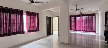Building Lobby in 3 BHK Builder Floor at BPTP Amstoria, Sector 102 – for Rent