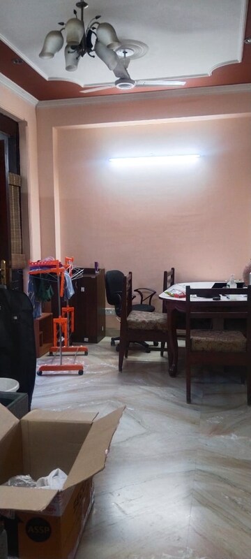 Living Room in 2 BHK Independent House at Sector 49 – for Rent