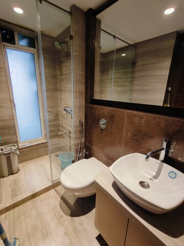 Bathroom in 4 BHK Apartment at Ekta Legranz, Chembur – for Sale