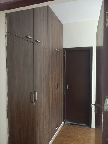 Furnished Amenities in 3 BHK Independent House at Sector 84 – for Rent