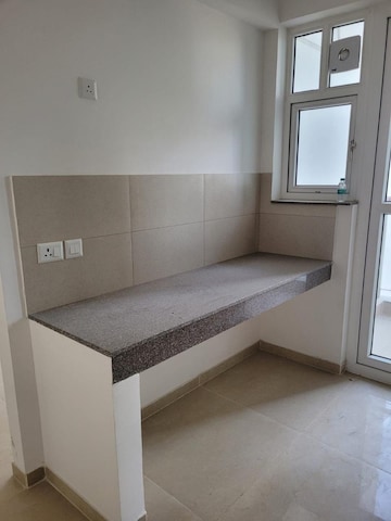 Room in 3 BHK Apartment at Hero Homes Gurgaon, Sector 104 – for Sale