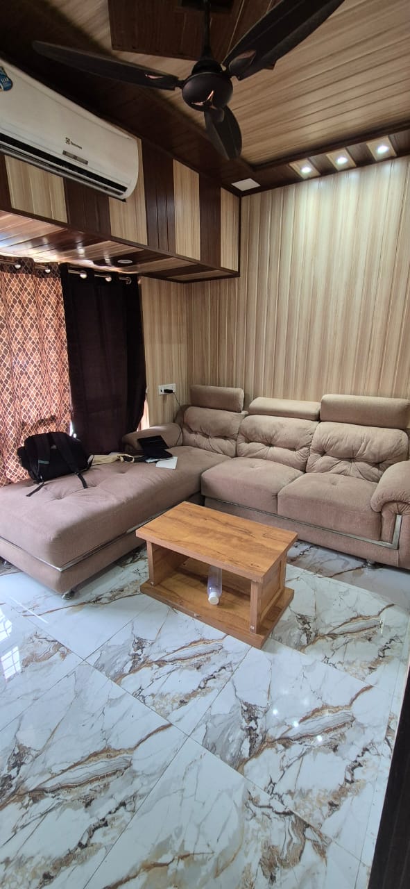 1 BHK 350 Sq.Ft. Apartment in Golden Isle