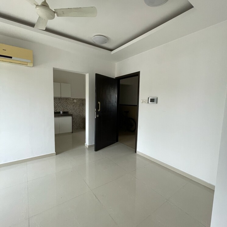 Room, lalani-velentine-apartment-vi 1 Bedroom 410 Sq.Ft. Apartment In Riddhi Gardens Mumbai 8847780
