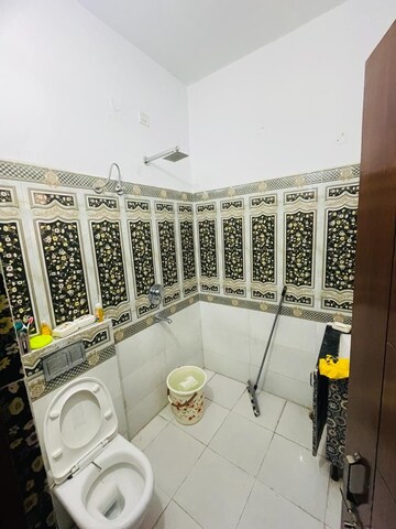 Team Area in 3 BHK Apartment at Sushma Valencia, International Airport Road – for Rent