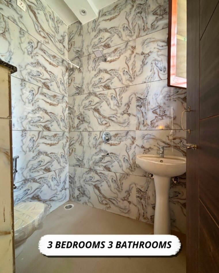 Bathroom, kharar mohali road 3 Bedroom 125 Sq.Yd. Builder Floor In Kharar Mohali Road Kharar 8847986