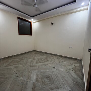 Room in 4 BHK Builder Floor at Ashoka Enclave Faridabad, Ashoka Enclave – for Rent
