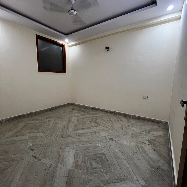 Room, ashoka-enclave-faridabad 4 Bedroom 300 Sq.Ft. Builder Floor In Ashoka Enclave Faridabad 8847840