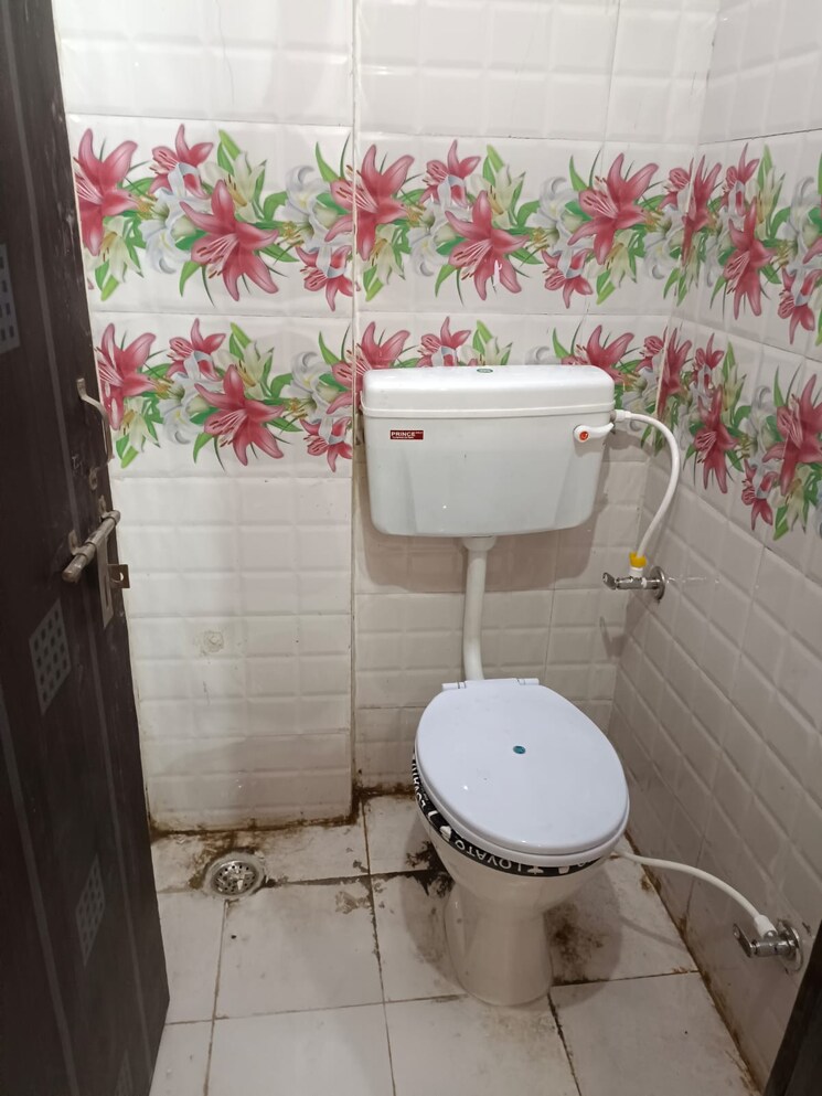 Bathroom, value-infra-meadows-vista1 2 Bedroom 990 Sq.Ft. Apartment In Raj Nagar Extension Ghaziabad 8847856