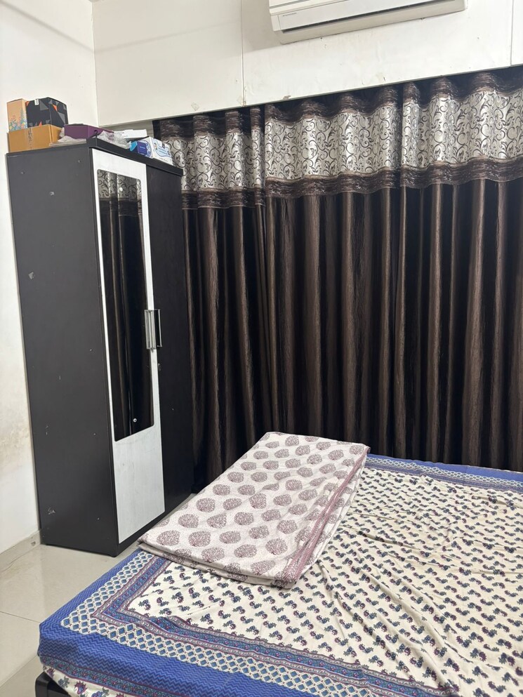 Master Bedroom, ashish-swapnalok-towers 2 Bedroom 920 Sq.Ft. Apartment In Goregaon East Mumbai 8847849