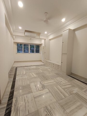 Building Lobby in 3 BHK Apartment at Rajat Apartments, Malabar Hill – for Rent