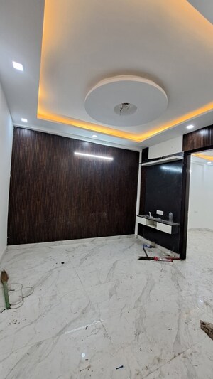 Furnished Amenities in 3 BHK Builder Floor at Burari – for Sale