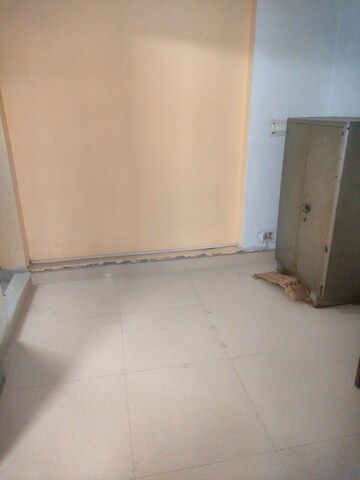1 RK Independent House For Rent in Sector 19
