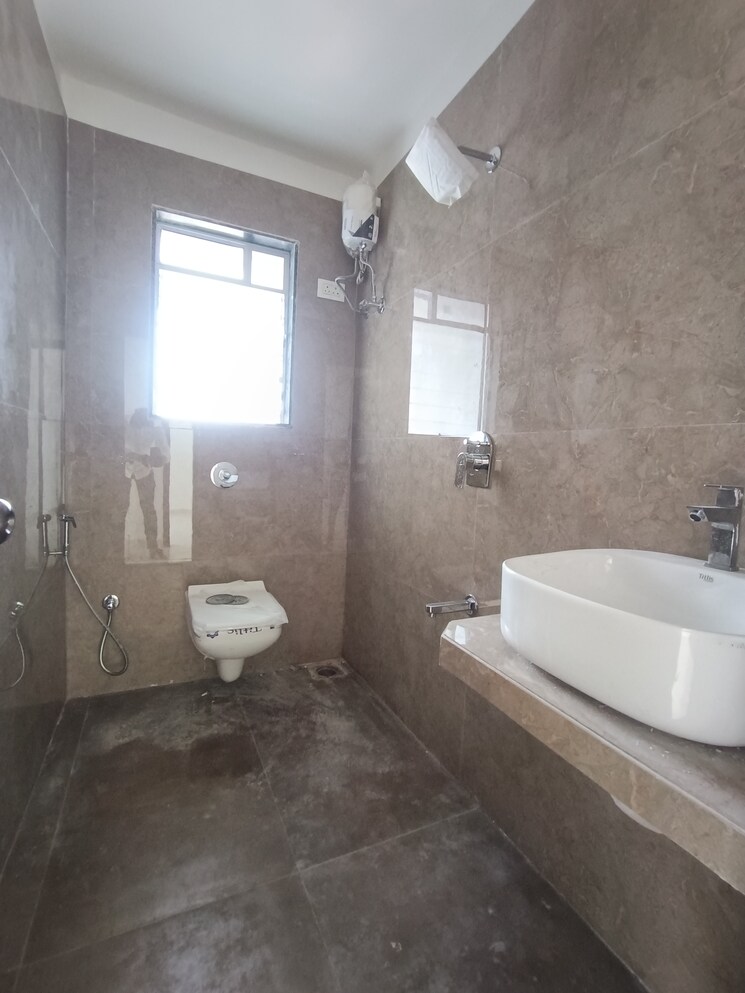 Bathroom, navkar-happy-homes 2 Bedroom 788 Sq.Ft. Apartment In Ic Colony Mumbai 8847898