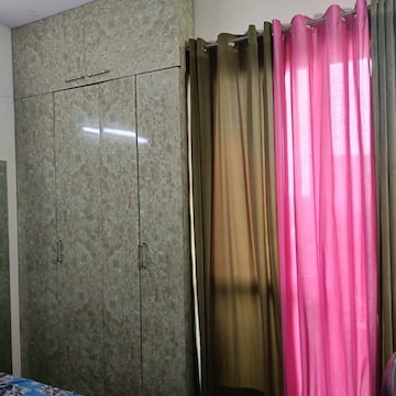 Bedroom in 3 BHK Builder Floor at Ashoka Enclave Faridabad, Ashoka Enclave – for Rent