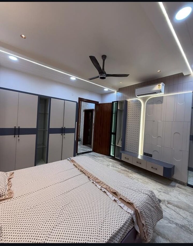 Bedroom, sector 32 2.5 Bedroom 2250 Sq.Ft. Builder Floor In Sector 32 Faridabad 8848009
