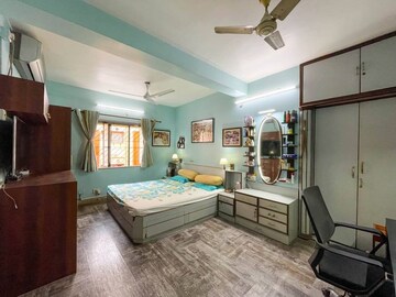 Living Room in 3 BHK Builder Floor at Sakher Bazar – for Sale