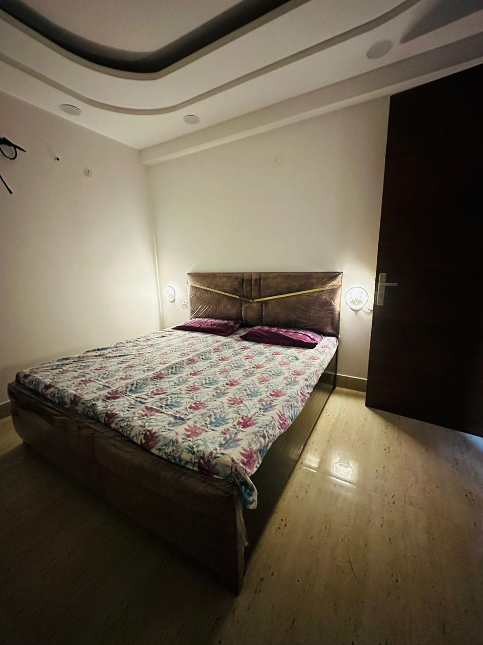 3 BHK Builder Floor For Rent in Pamposh Enclave