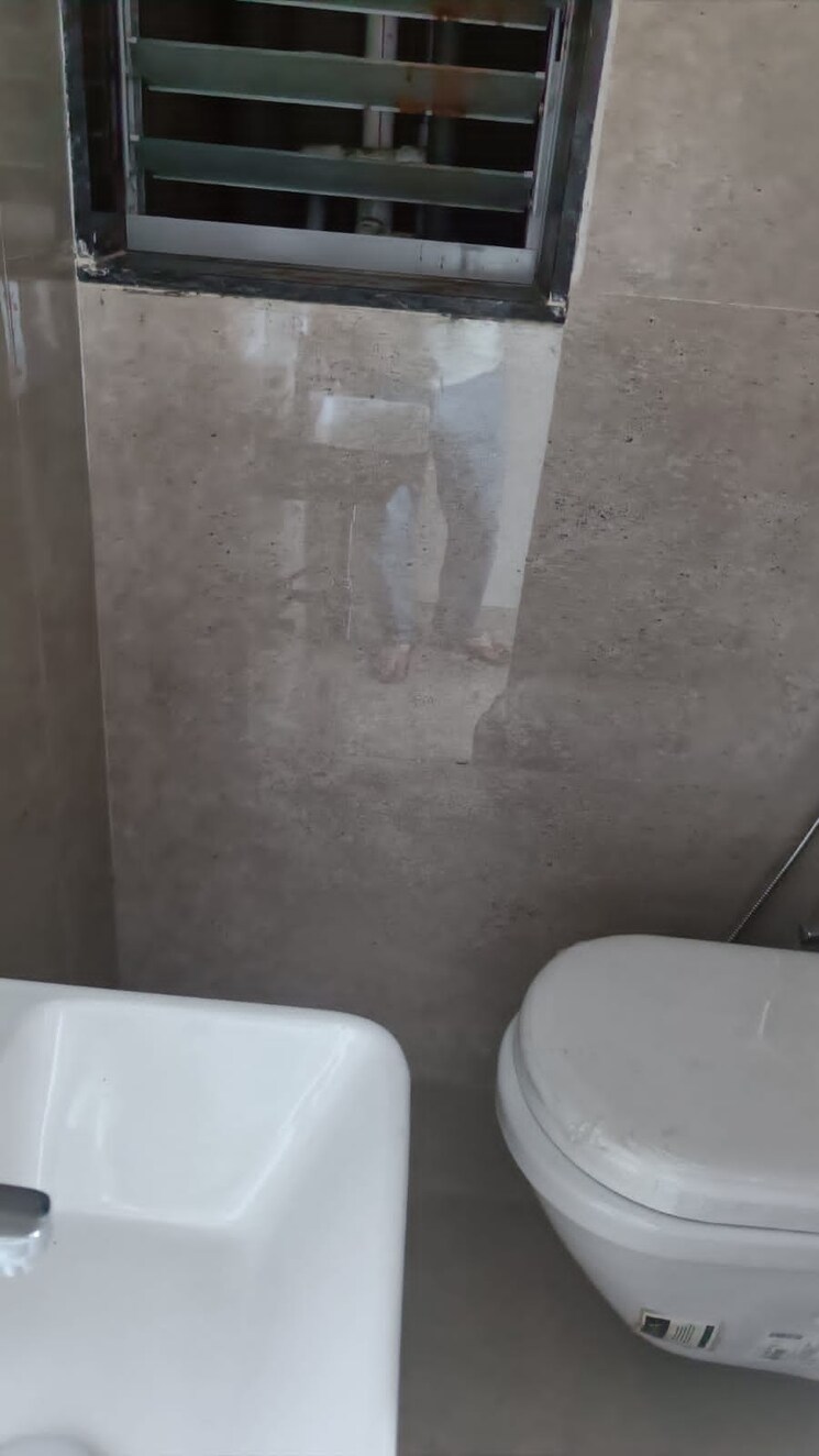 Bathroom, louisandra-apartment 1 Bedroom 418 Sq.Ft. Apartment In Dadar West Mumbai 8848073