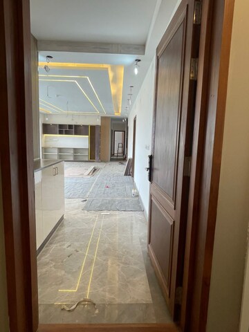 Building Lobby in 4 BHK Apartment at Prestige Fairfield, Rmv 2nd Stage – for Rent