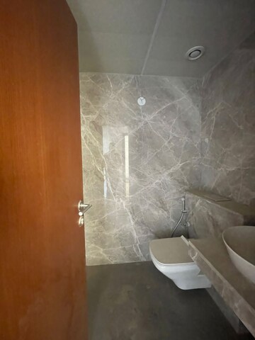 Bathroom in 4 BHK Apartment at Prestige Fairfield, Rmv 2nd Stage – for Rent