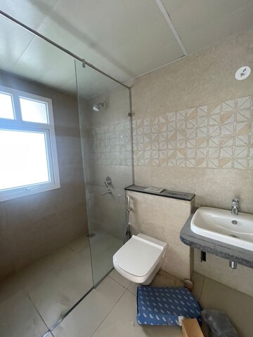 Bathroom in 4 BHK Apartment at Prestige Fairfield, Rmv 2nd Stage – for Rent