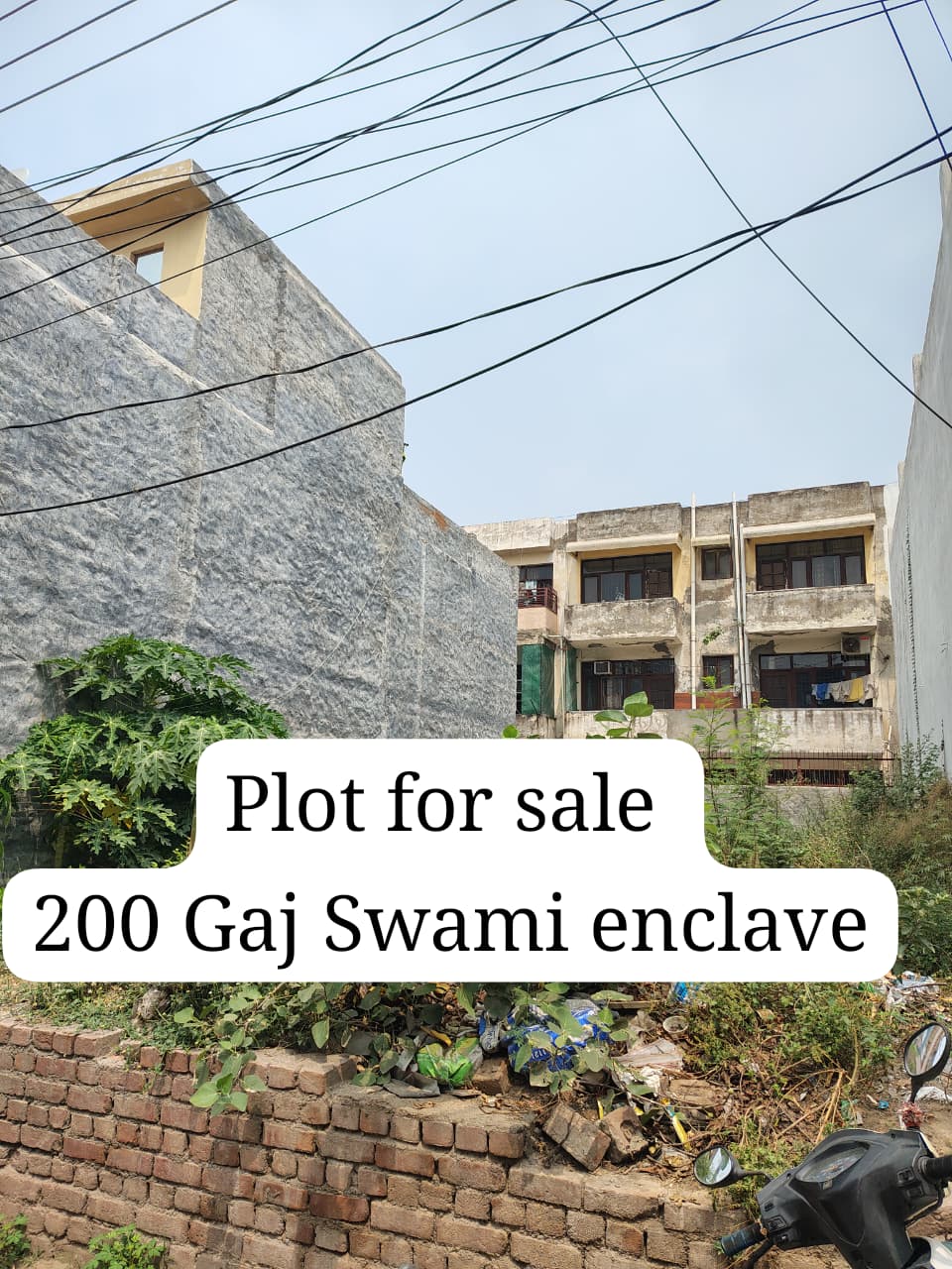 Plot For Sale in Gurunanak Colony 