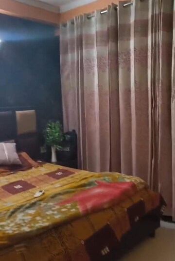 Bedroom in 3 BHK Builder Floor at Sector 39 – for Rent