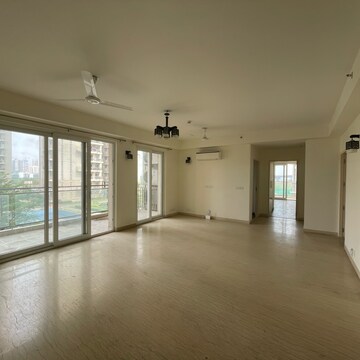 Room in 3 BHK Apartment at Conscient Heritage Max, Sector 102 – for Sale