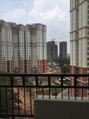 2 BHK Apartment For Rent in Prestige Lakeside Habitat, Varthur