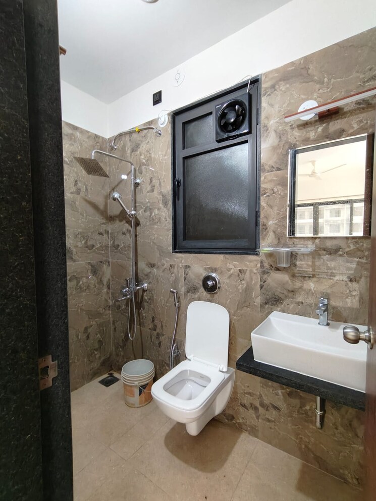 Bathroom, kakkad-madhuban 2 Bedroom 960 Sq.Ft. Apartment In Balewadi Pune 8848158