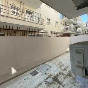 Balcony in 3 BHK Builder Floor at BPTP Amstoria, Sector 102 – for Sale