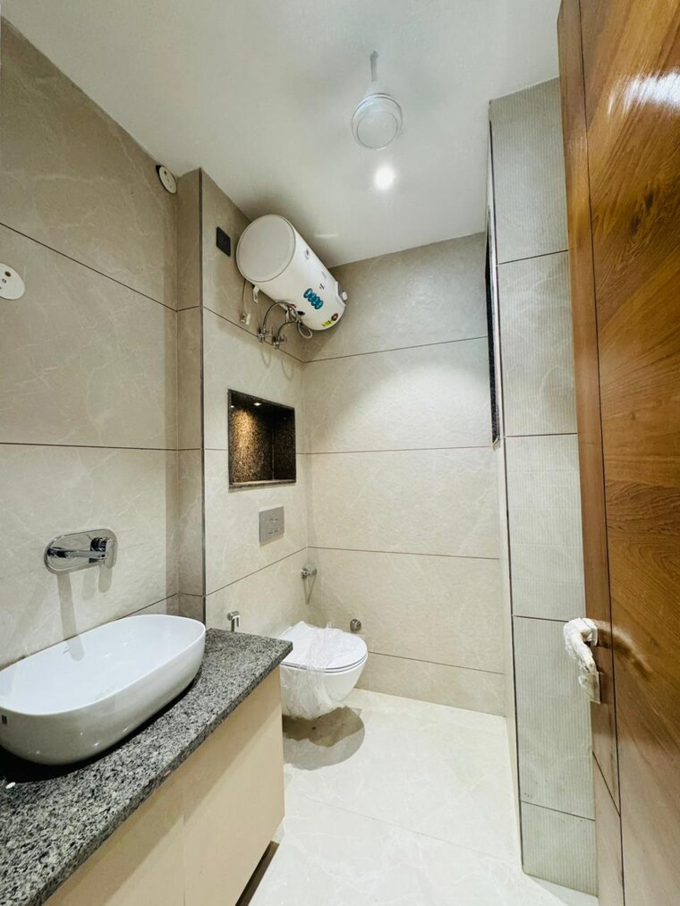 Bathroom, ansal-api-esencia 4 Bedroom 300 Sq.Ft. Builder Floor In Sector 67 Gurgaon 8848188